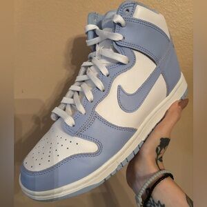 Nike Wmns Dunk High 'Aluminum'